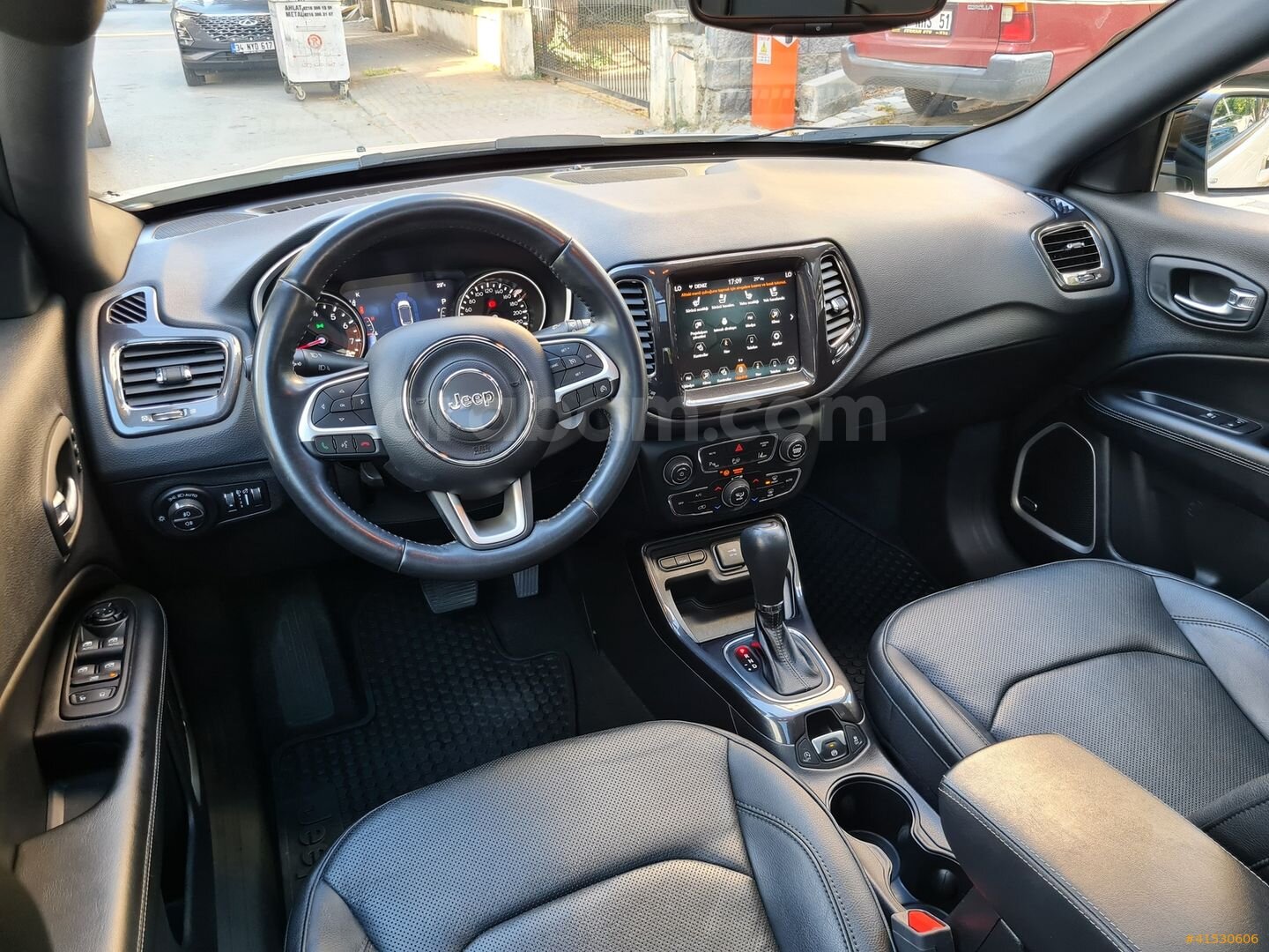 HATASIZ BOYASIZ JEEP COMPASS 1. 3 S LİMİTED 150 HP CAM TAVAN 2