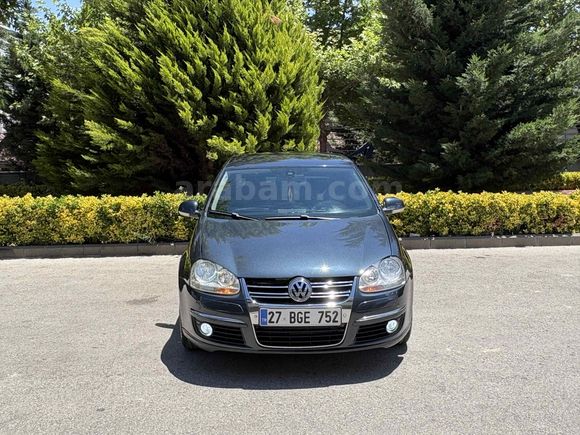 SAHİBİNDEN 2011 JETTA 1.6 TDI DSG OTOMATİK KM 263.000 DE MASRAFSIZ TÜM BAKIMLARI SIFIR 