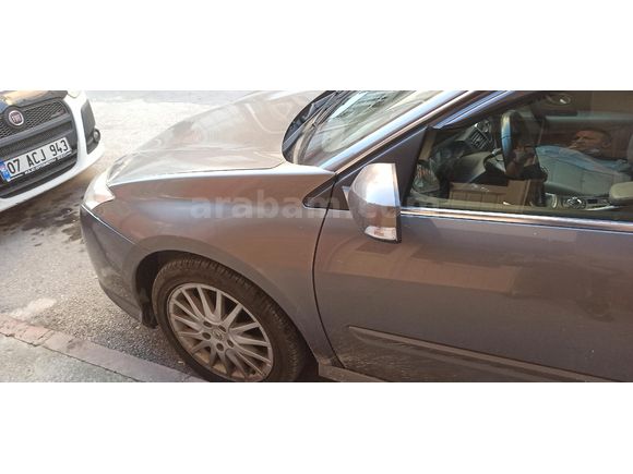 Sahibinden Renault Laguna 1.5 dCi Executive 2010 Model