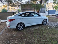 Sahibinden Hyundai Accent Blue 1.4 CVVT Mode Plus 2012 Model