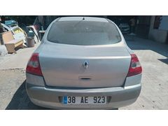 araç Zonguldak'ta kazalı kaporta masraflı motoru yapılali 1hafta oldu on egirbekler patlakqrac Fransız 2004 model ful pakettir l