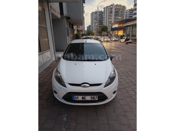 Sahibinden Ford Fiesta 1.4 TDCi Trend 2011 Model  220000 km Beyaz