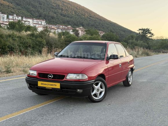 Galeriden Opel Astra 1.6 1996 Model Balıkesir