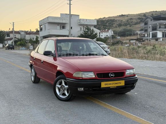Galeriden Opel Astra 1.6 1996 Model Balıkesir