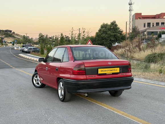 Galeriden Opel Astra 1.6 1996 Model Balıkesir