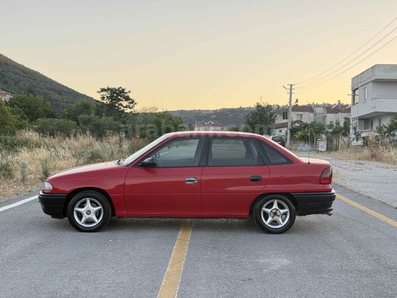 Galeriden Opel Astra 1.6 1996 Model Balıkesir
