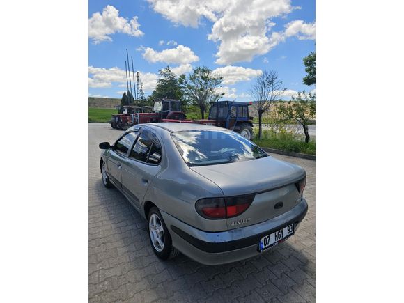 Sahibinden Renault Megane 1.6 RTA 1999 Model