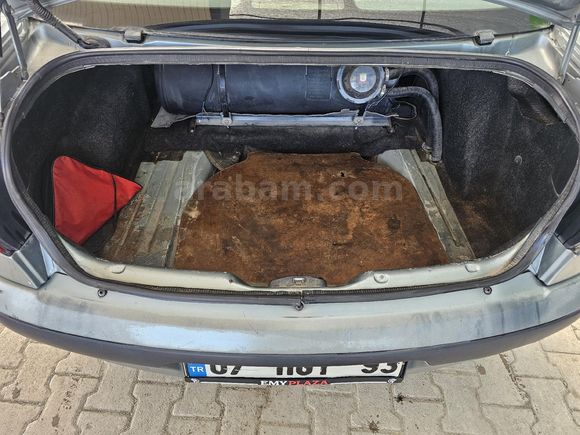 Sahibinden Renault Megane 1.6 RTA 1999 Model