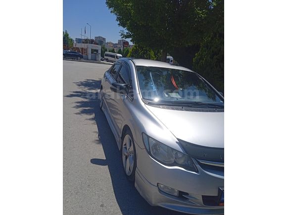 Sahibinden Honda Civic 1.6i VTEC Dream 2009 Model