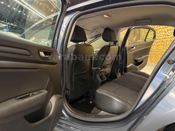 Galeriden Renault Megane 1.5 dCi Touch 2017 Model İstanbul
