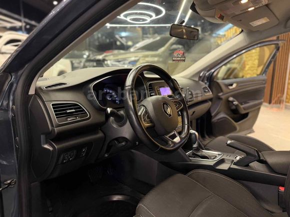 Galeriden Renault Megane 1.5 dCi Touch 2017 Model İstanbul