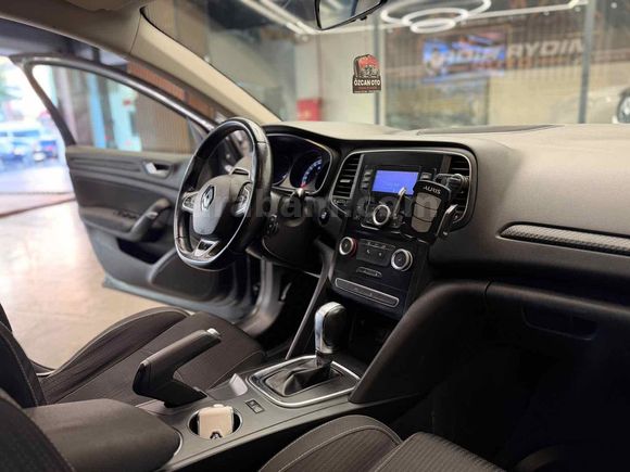 Galeriden Renault Megane 1.5 dCi Touch 2017 Model İstanbul