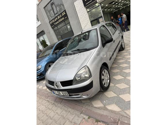 Sahibinden Renault Clio 1.4 Alize 2005 Model  170.000 km Gri (Gümüş)..