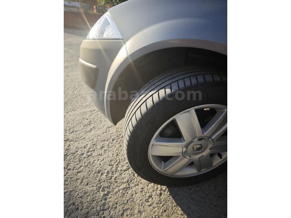 Sahibinden Renault Megane 1.6 Dynamique 2005 Model