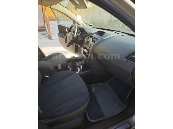 Sahibinden Renault Megane 1.6 Dynamique 2005 Model