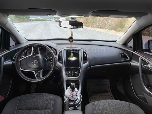 SAHİBİNDEN 2015 MODEL 1.3CDTİ 195.000 KM