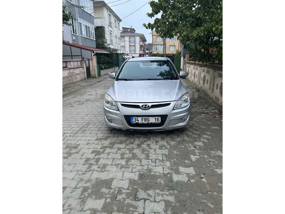 Sahibinden Hyundai i30 1.6 CRDi Mode 2011 Model 