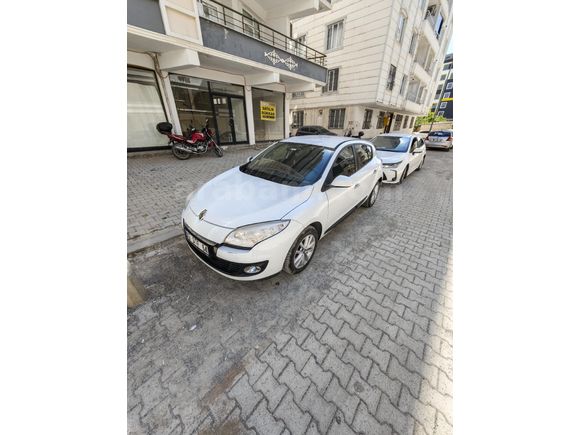 Sahibinden Renault Megane 1.6 Touch 2013 Model