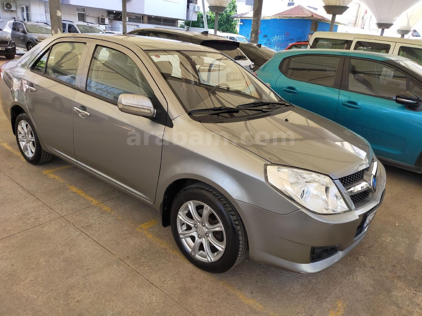 Sahibinden Geely Familia 1.5 Comfort 2011 Model Antalya 31.800 km Füme 3
