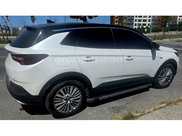 Sahibinden Opel Grandland X 1.2 EcoTEC Enjoy Skyline 2020 Model İstanbul 96.200 km Beyaz