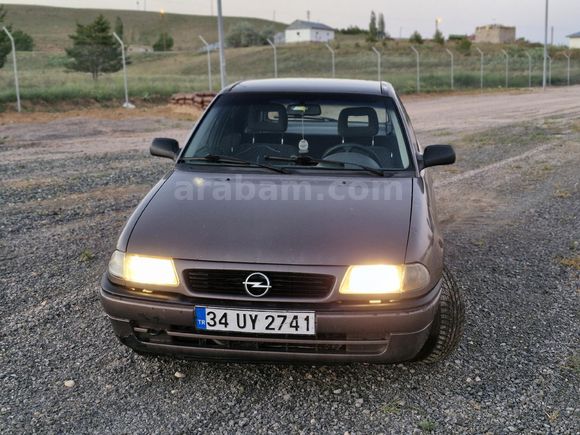 MEMURDAN FULL BAKIMLI EMSALSİZ KM BUZ GİBİ KLİMALI ABS AİRBAG