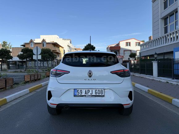 Sahibinden Renault Clio 1.0 TCe Evolution 2023 Model 