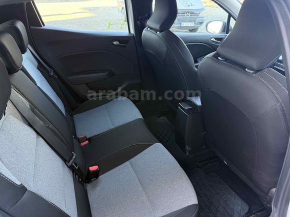 Sahibinden Renault Clio 1.0 TCe Evolution 2023 Model 