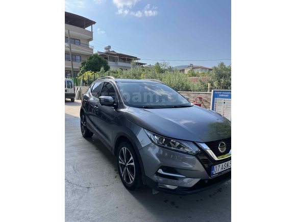 İlk Sahibinden ilk günkü gibi Nissan Qashqai 1.3 DIG-T Sky Pack Plus 2021 Model 