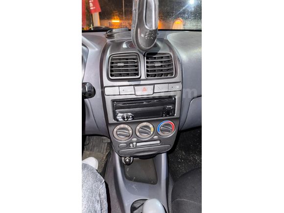 Sahibinden Hyundai Accent 1.3 LX 2002 Model