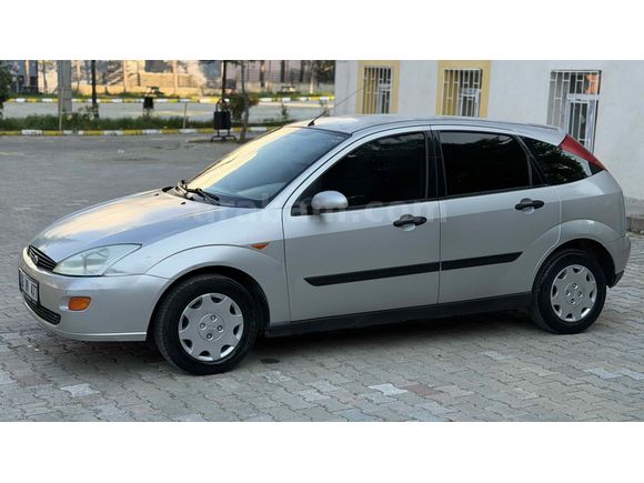 Galeriden Ford Focus 1.6 Ambiente 2000 Model Kütahya
