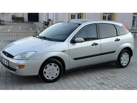 Galeriden Ford Focus 1.6 Ambiente 2000 Model Kütahya