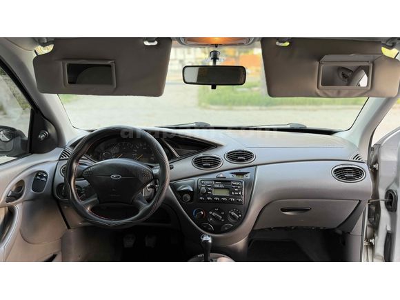 Galeriden Ford Focus 1.6 Ambiente 2000 Model Kütahya