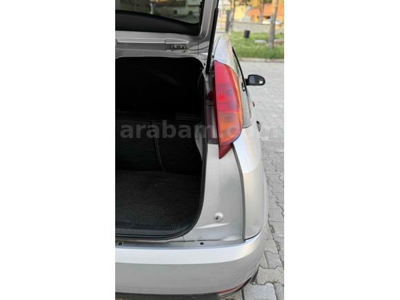 Galeriden Ford Focus 1.6 Ambiente 2000 Model Kütahya