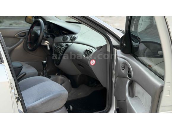 Galeriden Ford Focus 1.6 Ambiente 2000 Model Kütahya