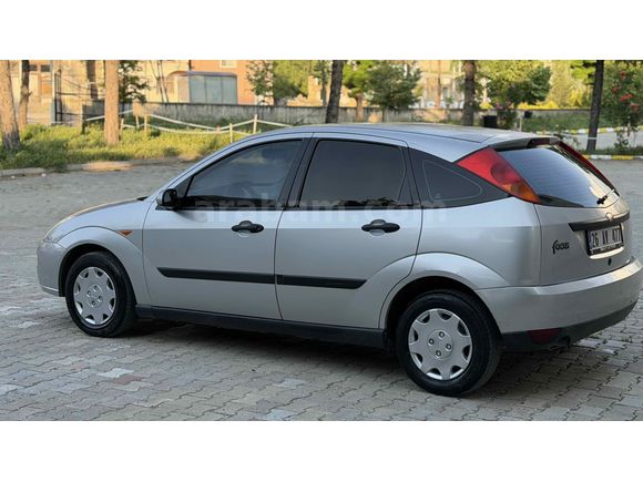 Galeriden Ford Focus 1.6 Ambiente 2000 Model Kütahya