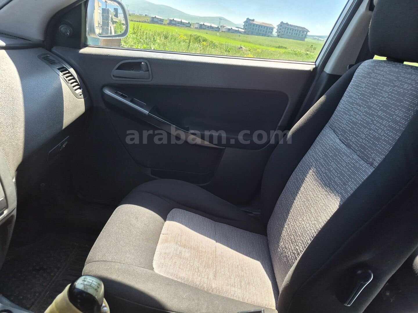 Sahibinden Tata Vista 1.3 TDI Quadrojet Aura 2011 Model Ardahan 195.000 km Gri 6