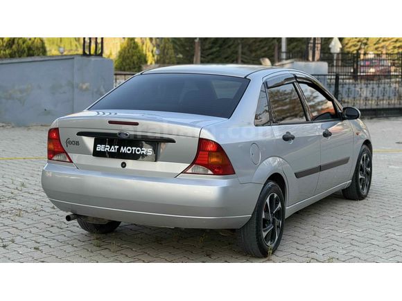 Galeriden Ford Focus 1.6 Ambiente 2001 Model Kütahya