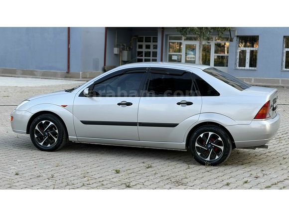 Galeriden Ford Focus 1.6 Ambiente 2001 Model Kütahya