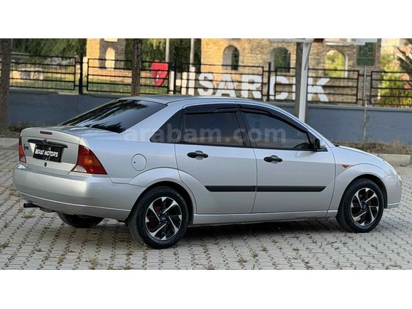 Galeriden Ford Focus 1.6 Ambiente 2001 Model Kütahya