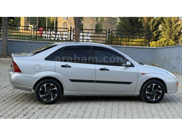 Galeriden Ford Focus 1.6 Ambiente 2001 Model Kütahya