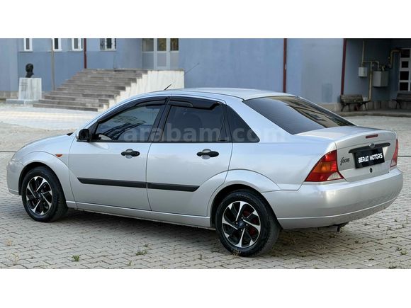 Galeriden Ford Focus 1.6 Ambiente 2001 Model Kütahya