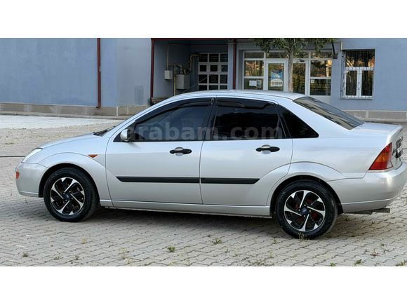 Galeriden Ford Focus 1.6 Ambiente 2001 Model Kütahya