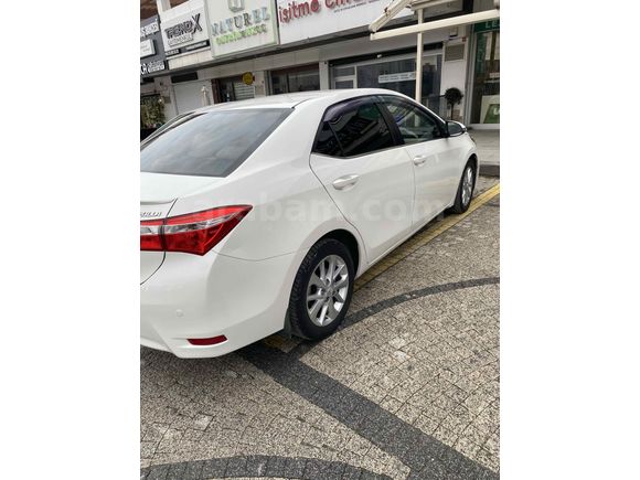Sahibinden Toyota Corolla 1.4 D-4D Premium 2015 Model 