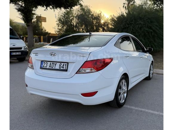 Sahibinden Hyundai Accent Blue 1.6 CRDI Mode Plus 2017 trafige cıkışlı