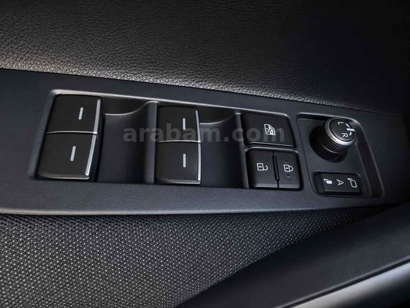 Galeriden Toyota Corolla 1.5 Flame X-Pack 2023 Model Ankara