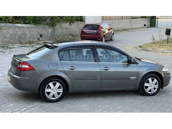 Galeriden Renault Megane 1.6 Dynamique 2005 Model Kütahya