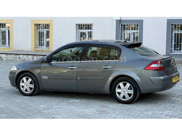 Galeriden Renault Megane 1.6 Dynamique 2005 Model Kütahya