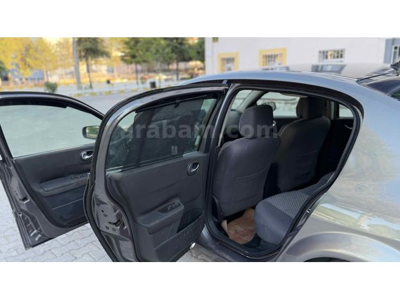 Galeriden Renault Megane 1.6 Dynamique 2005 Model Kütahya