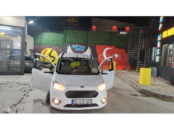 Sahibinden Ford Tourneo Courier 1.5 TDCi Journey Titanium 2022 Model  62.000 km Beyaz