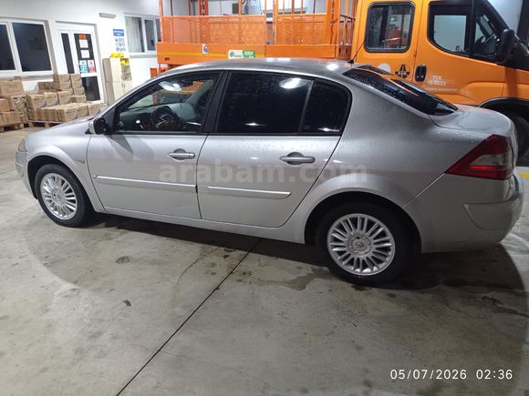 Sahibinden Renault Megane 1.5 dCi Expression 2008 Model  207.500 km Gri